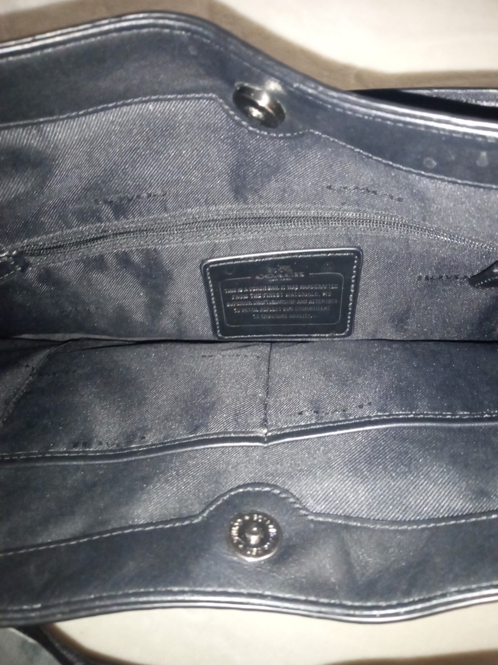 Coach Metallic Gunmetal Pebbled Leather Shoulder Bag Good Condition Medium Size - Picture 9 of 10